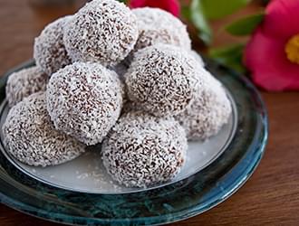 Cacao coconut balls.
